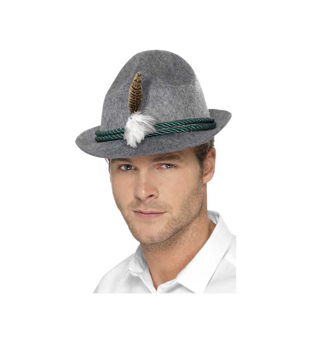 Bavorský šedý klobouk s peříčkem